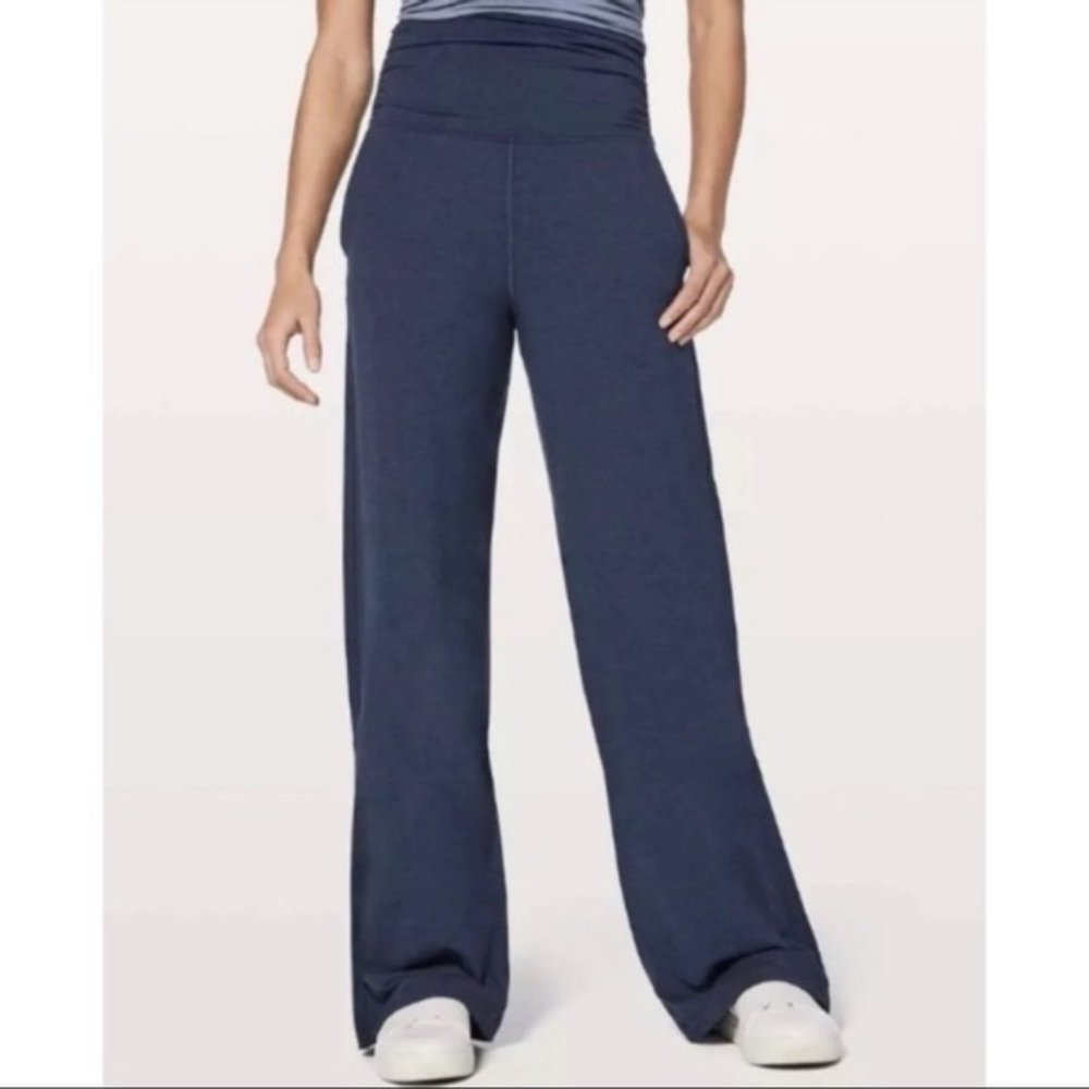 EUC lululemon Athletic "Take It Easy Pants" - Picture 2 of 9